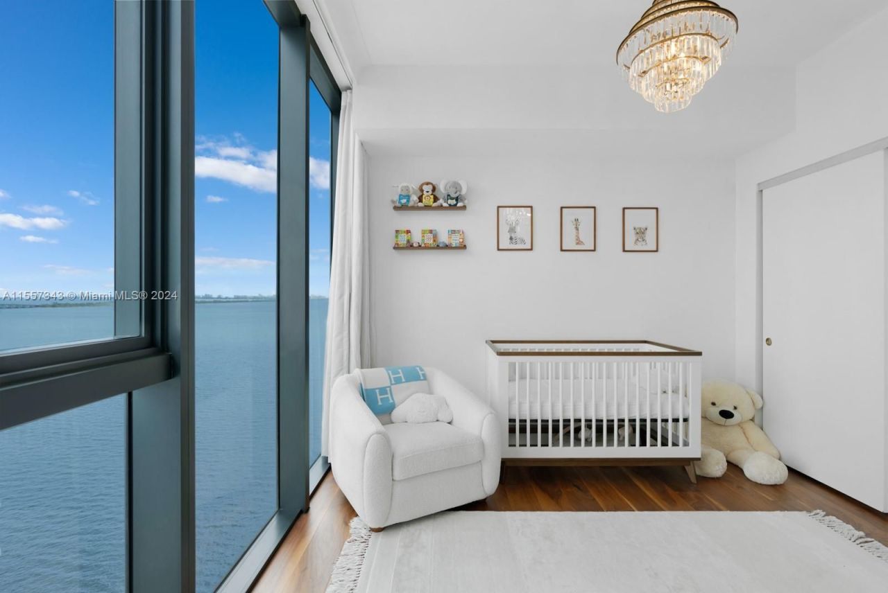 Flat in Miami, USA, 260 m² - picture 6