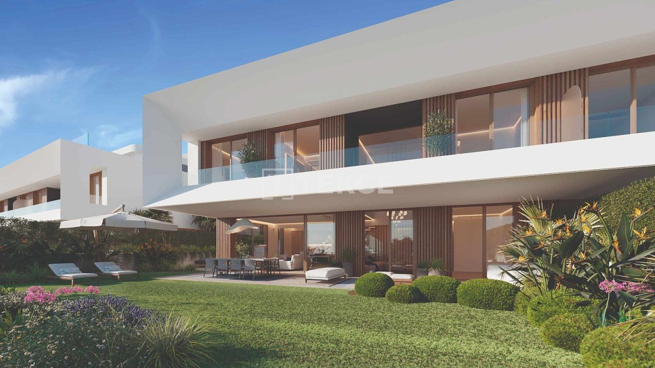 Villa in Estepona, Spanien, 341 m² - Foto 2