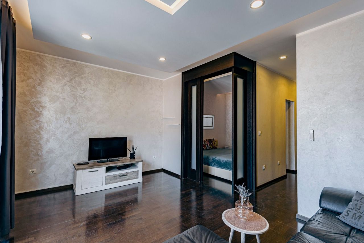 Flat in Budva, Montenegro, 50 m² - picture 11