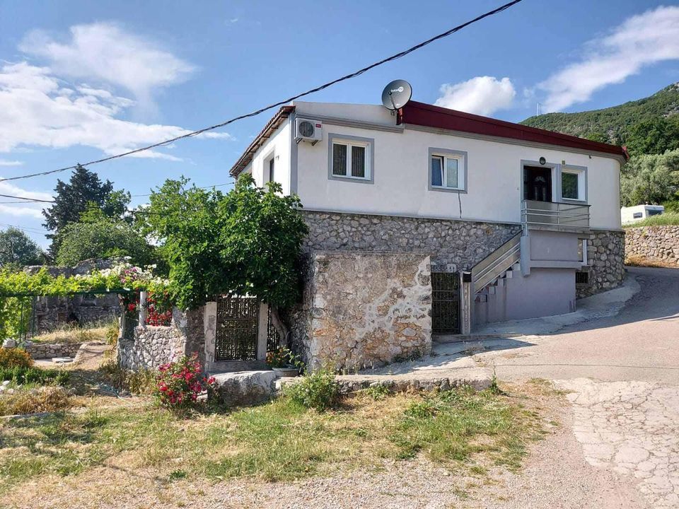 Casa a Dobra Voda, Montenegro, 210 m² - foto 2