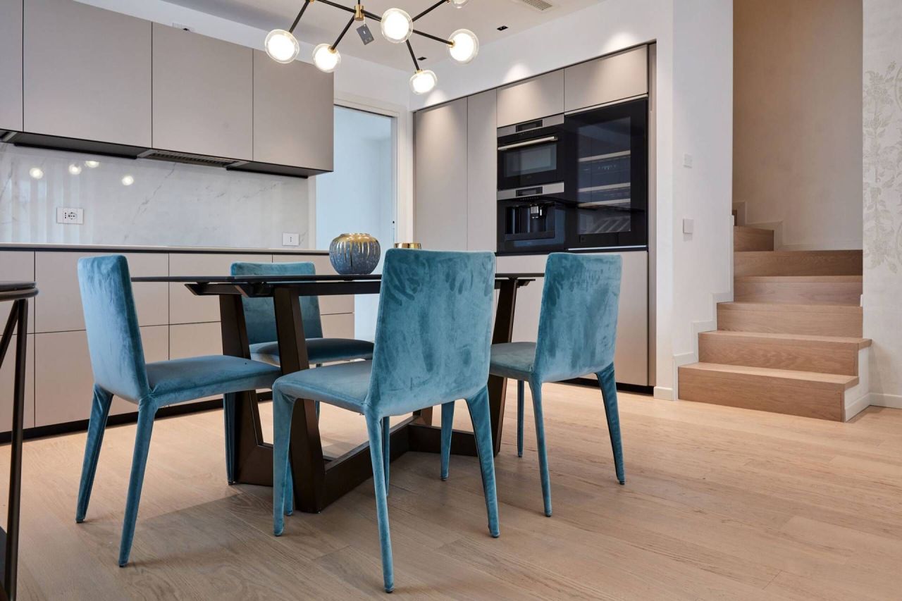 Villa a Sirmione, Italia, 215 m² - foto 10