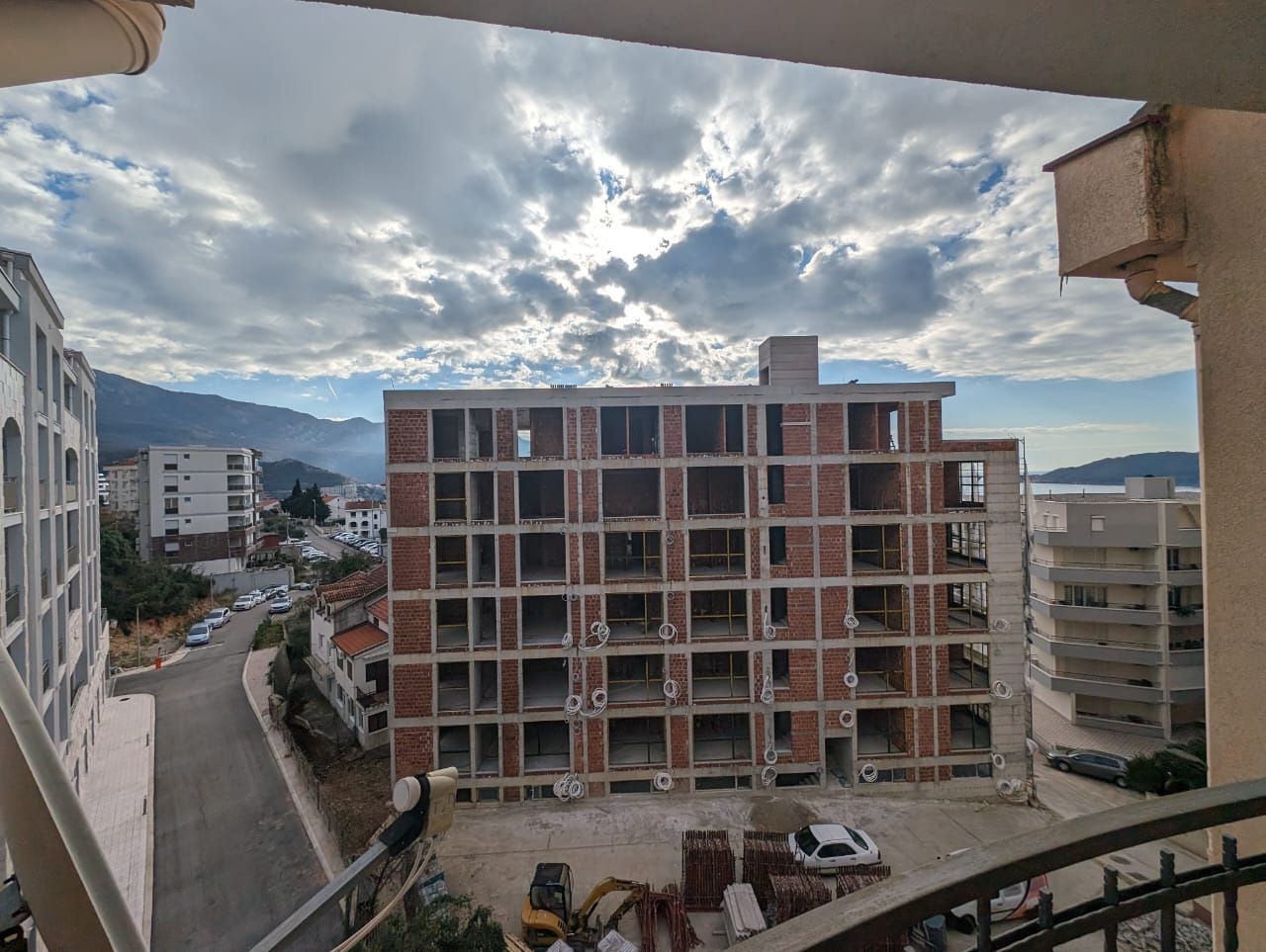 Flat in Becici, Montenegro, 106 m² - picture 2