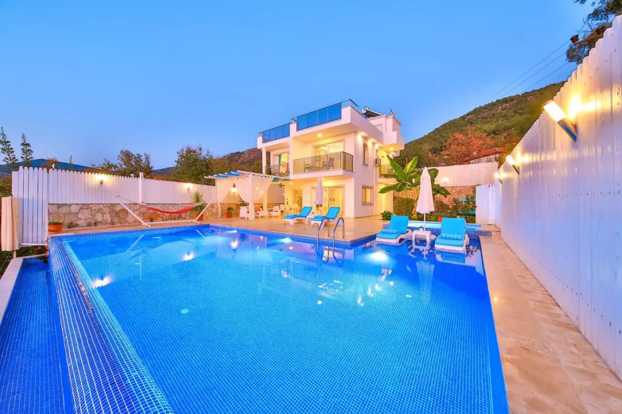 Villa in Kaş, Türkei, 150 m² - Foto 1