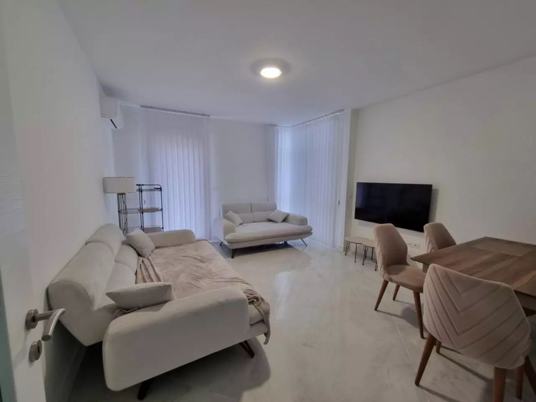 Wohnung in Budva, Montenegro, 95 m² - Foto 1