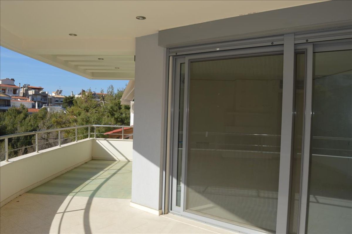 Flat in Athens, Greece, 137 m² - picture 1