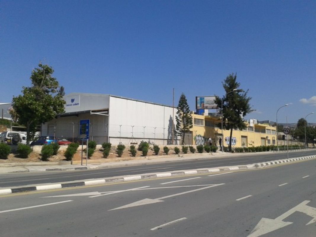 Commercial property in Limassol, Cyprus, 1 566 m² - picture 1