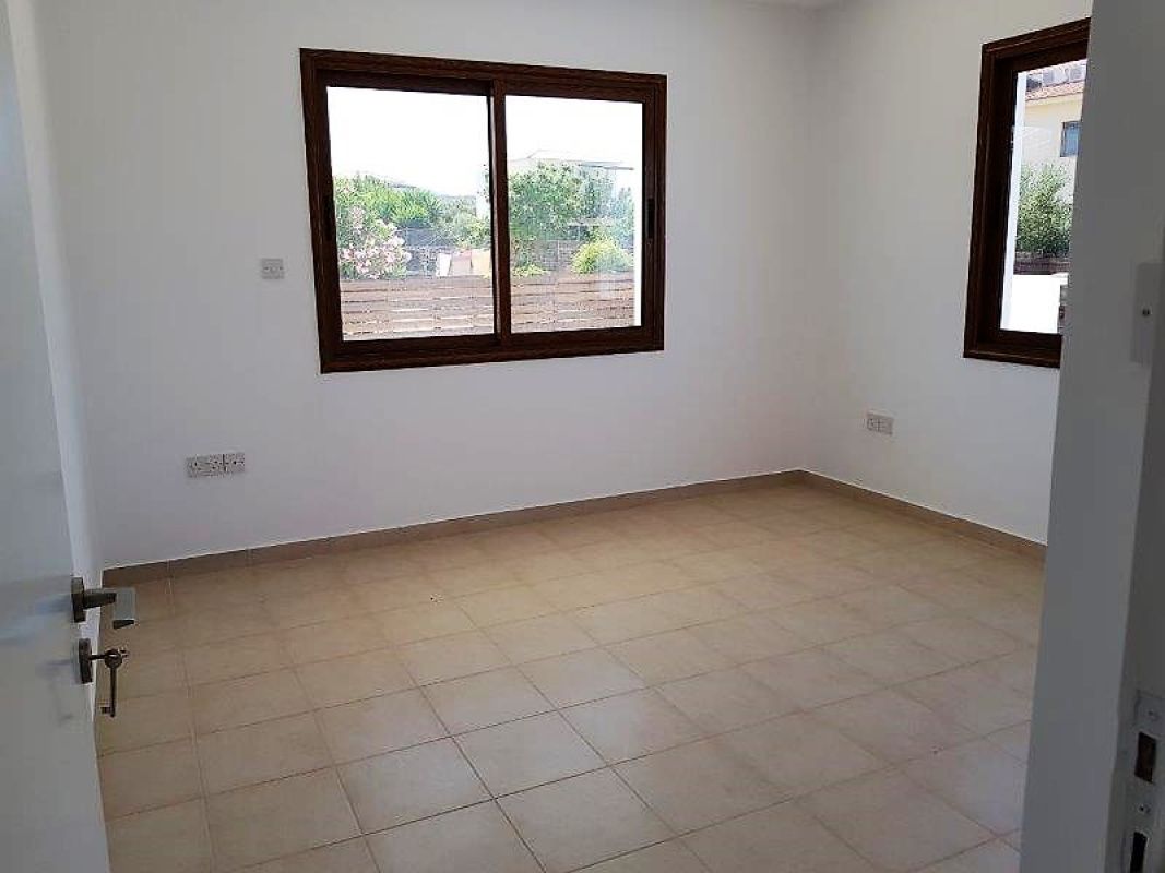 Haus in Paphos, Zypern, 440 m² - Foto 1