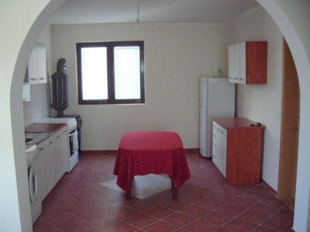 Maison à Sutomore, Monténégro, 390 m² - image 1