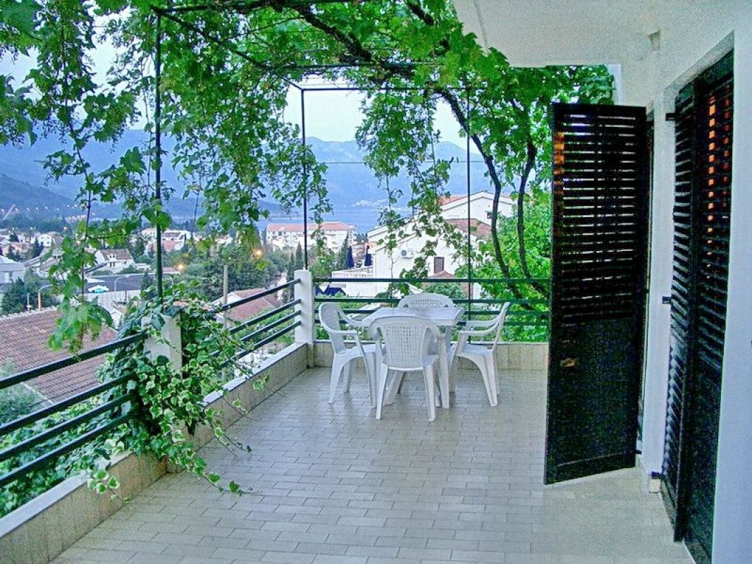 Hôtel à Budva, Monténégro, 215 m² - image 1