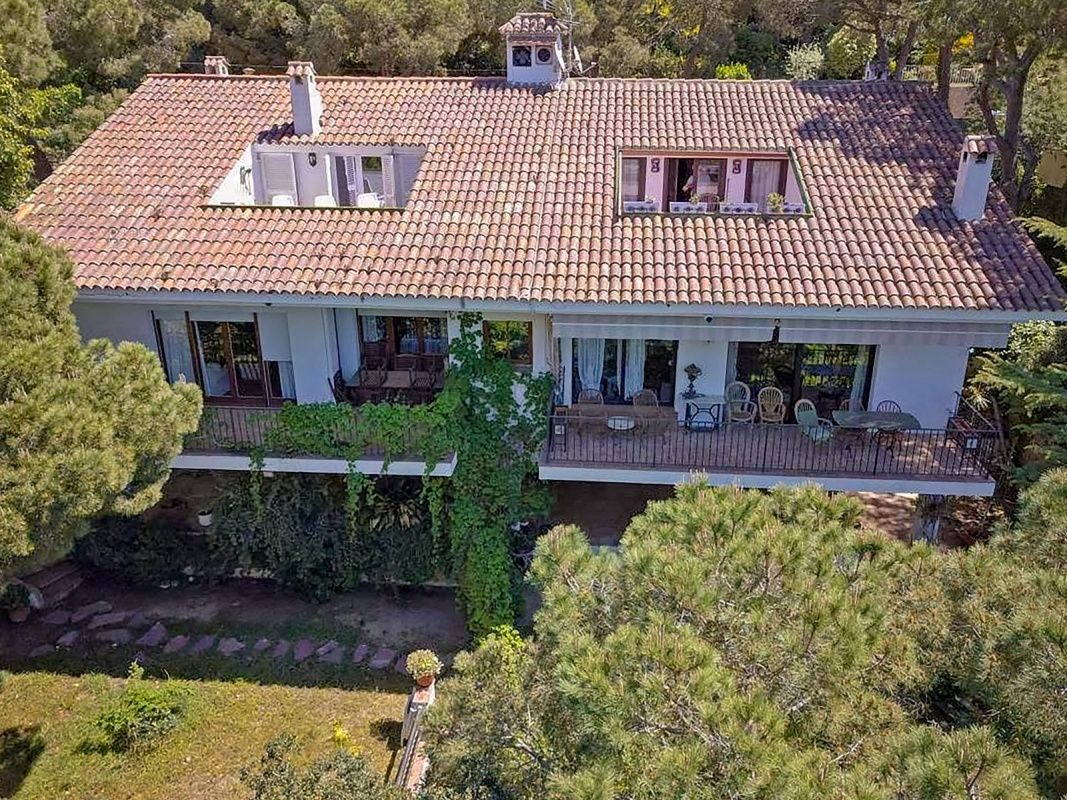 Haus in Costa Brava, Spanien, 630 m² - Foto 1