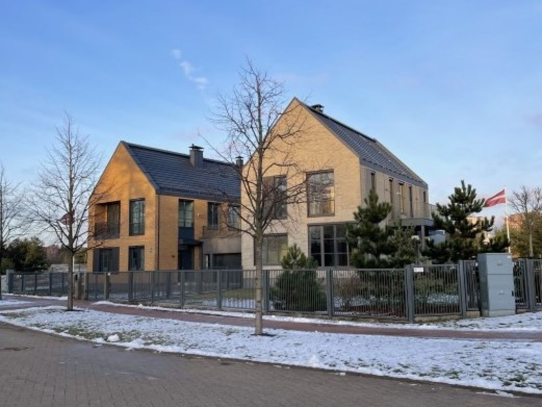 Haus in Riga, Lettland, 251 m² - Foto 1