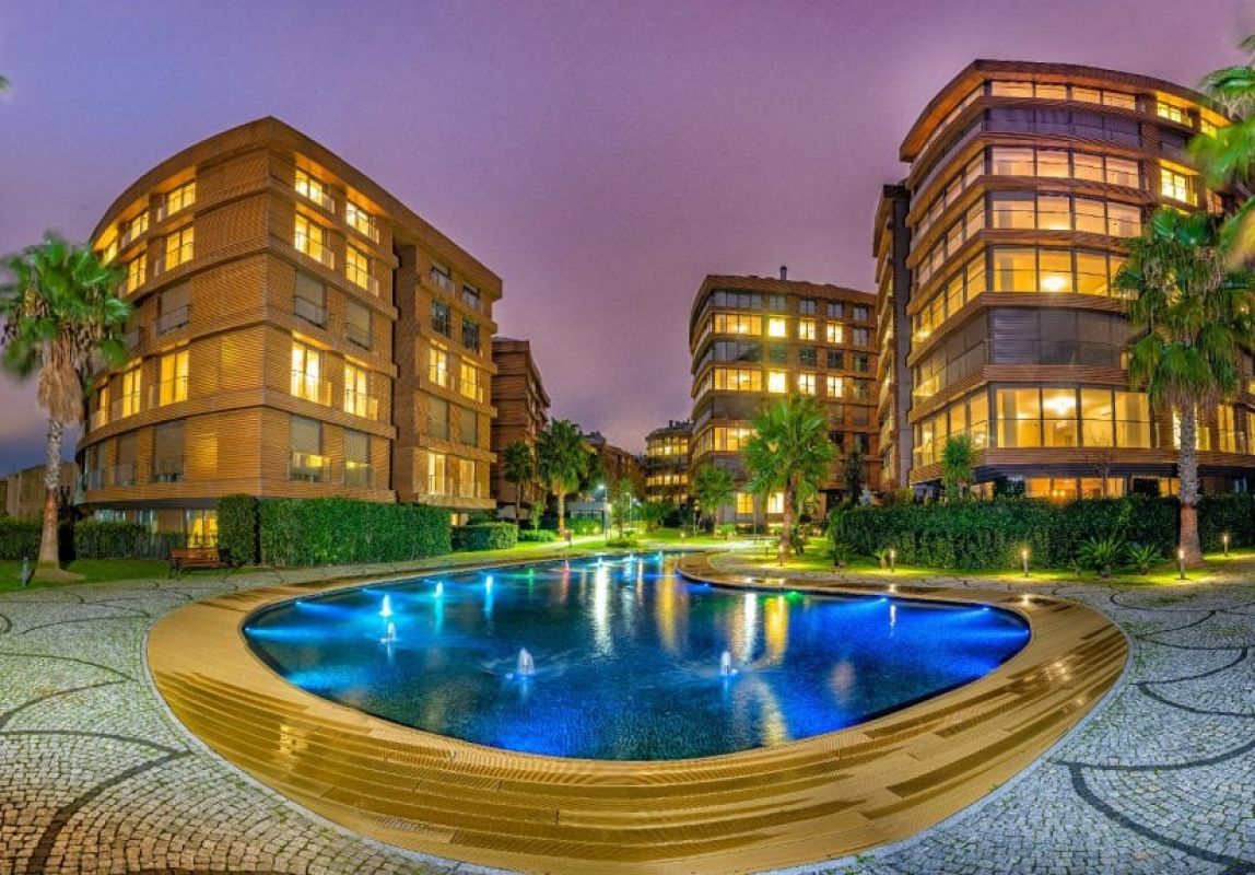 Flat in Istanbul, Turkey, 557 m² - picture 2