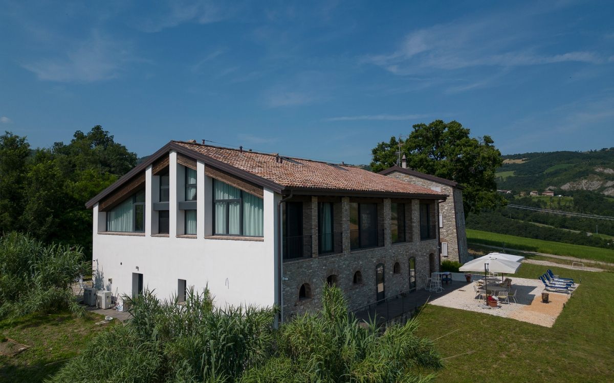 Finca en Módena, Italia, 1 000 m² - imagen 2
