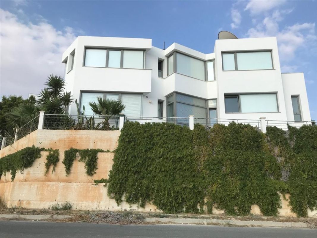 House in Larnaca, Cyprus, 280 m² - picture 2