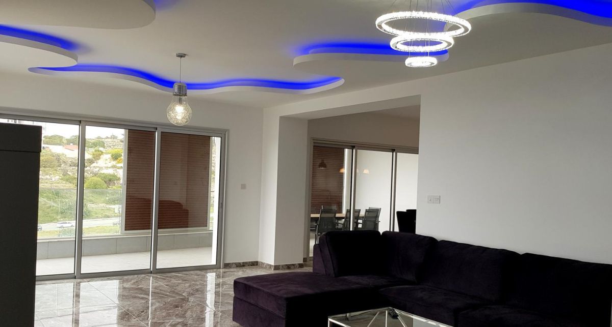 Piso en Limasol, Chipre, 200 m² - imagen 2