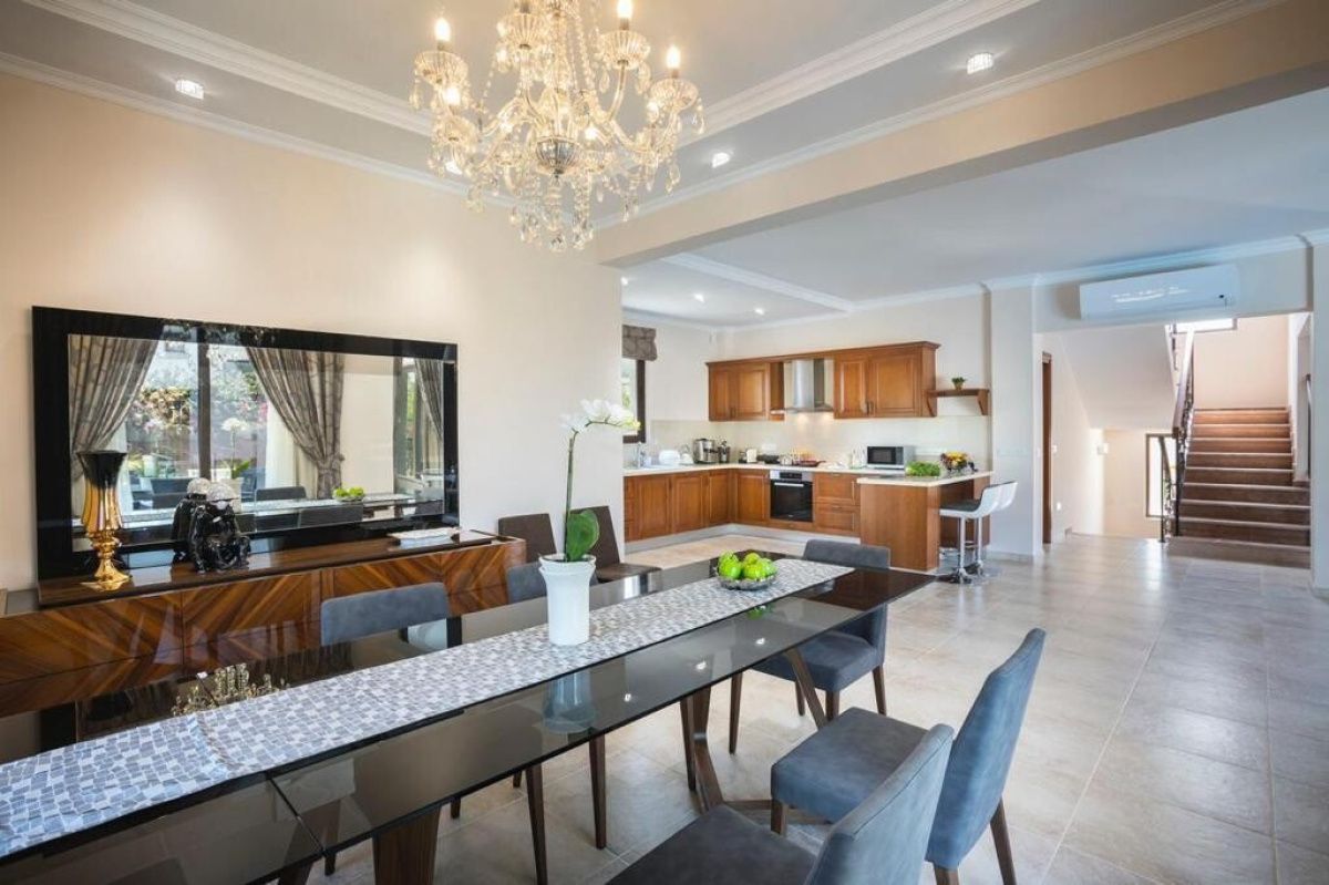 Casa en Pafos, Chipre, 360 m² - imagen 2