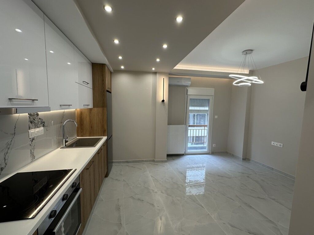 Flat in Thessaloniki, Greece, 47 m² - picture 1