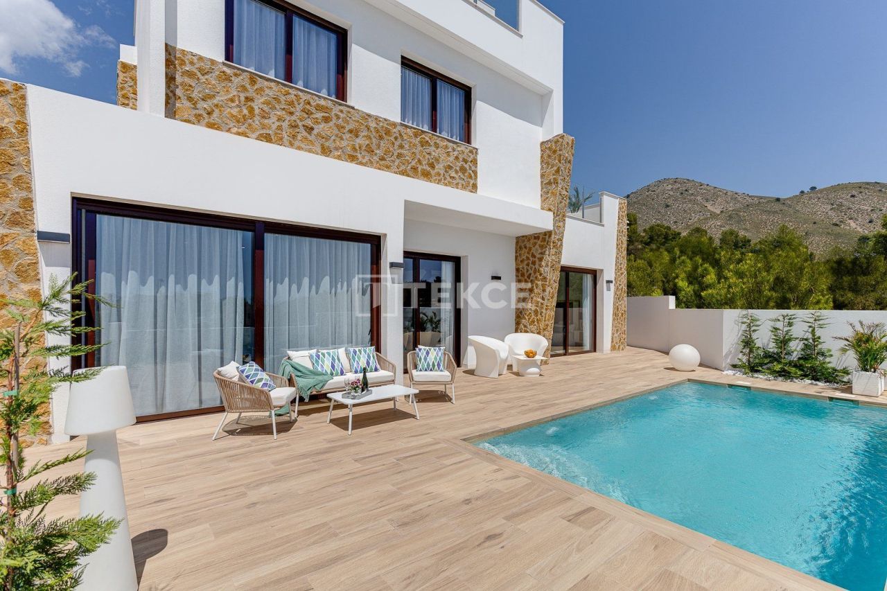 Villa en Finestrat, España, 200 m² - imagen 4