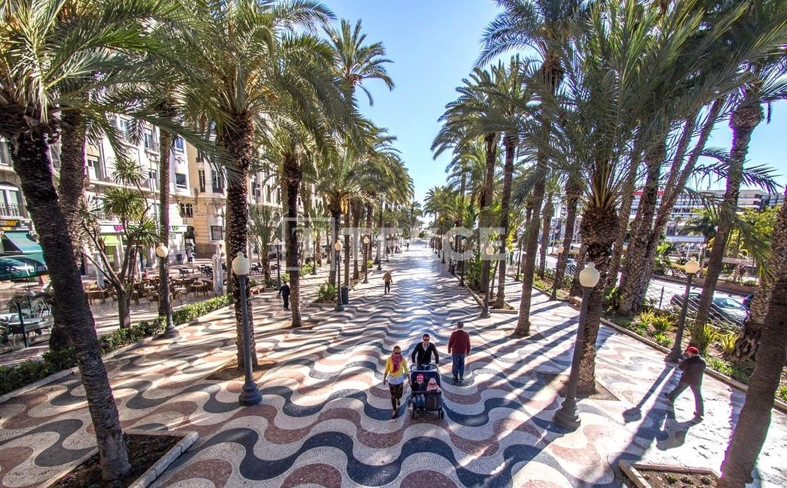 Villa à Santa Pola, Espagne, 152 m² - image 13