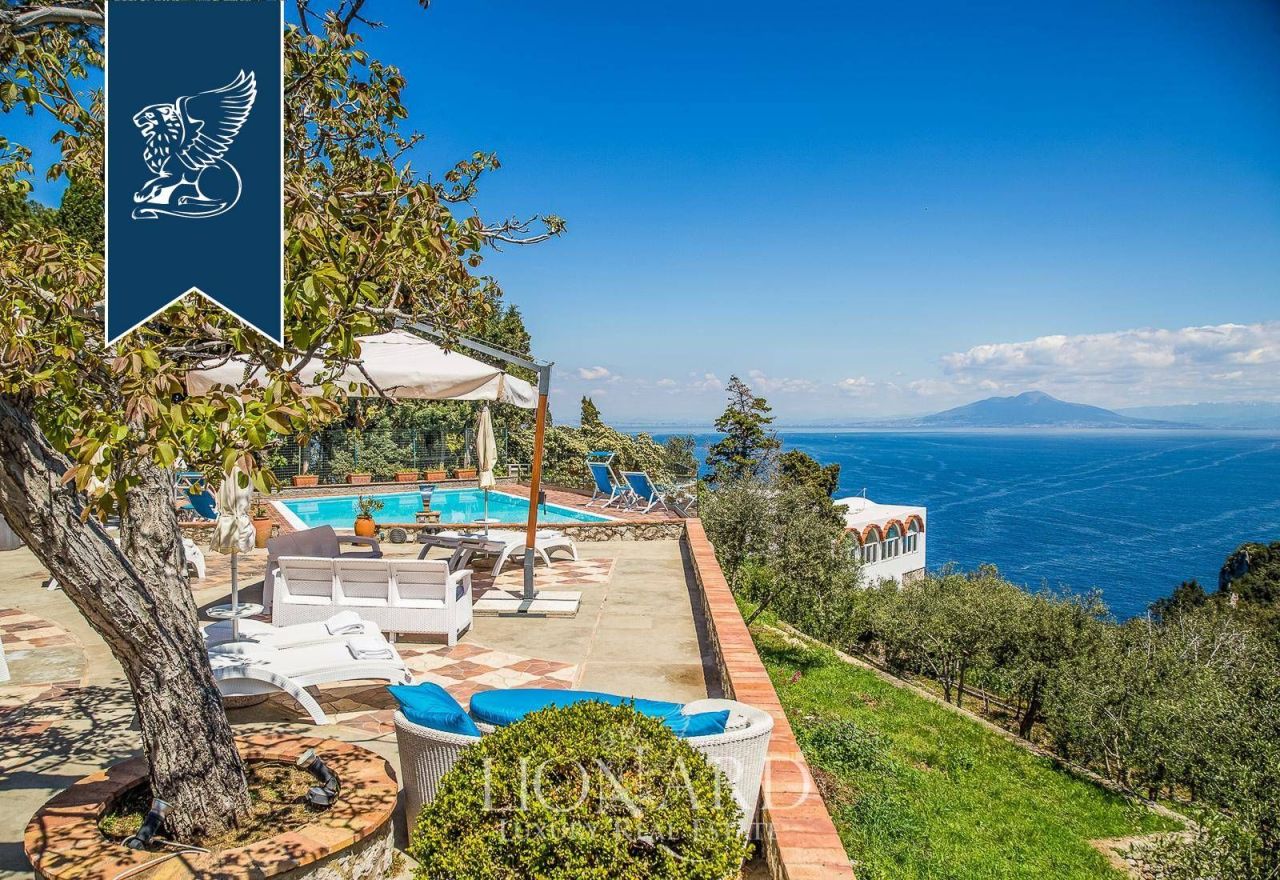 Villa en Capri, Italia, 500 m² - imagen 1