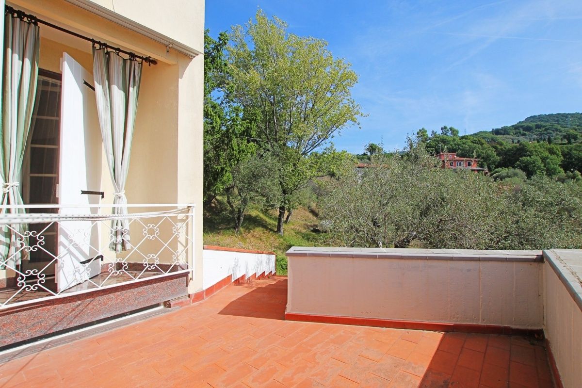 House in La Spezia, Italy, 570 m² - picture 7