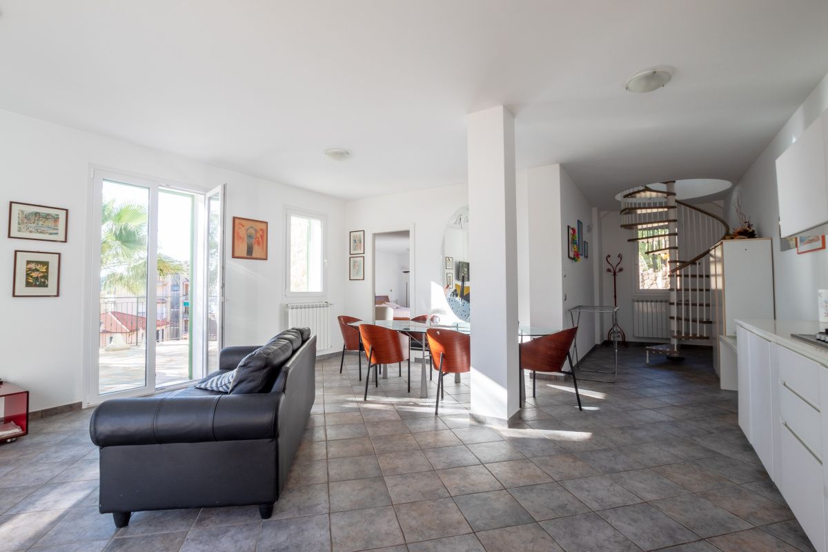 Casa en Bordighera, Italia, 200 m² - imagen 8