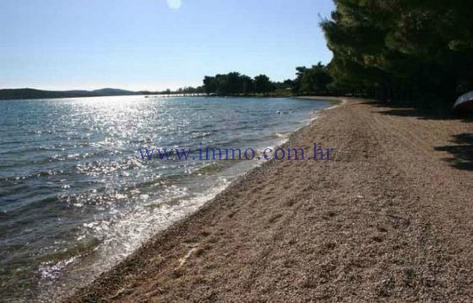 Land in Sibenic, Croatia, 8 500 m² - picture 1