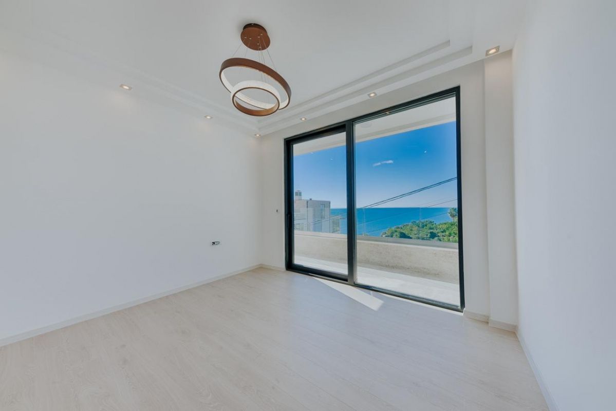 Haus in Utjeha, Montenegro, 345 m² - Foto 11