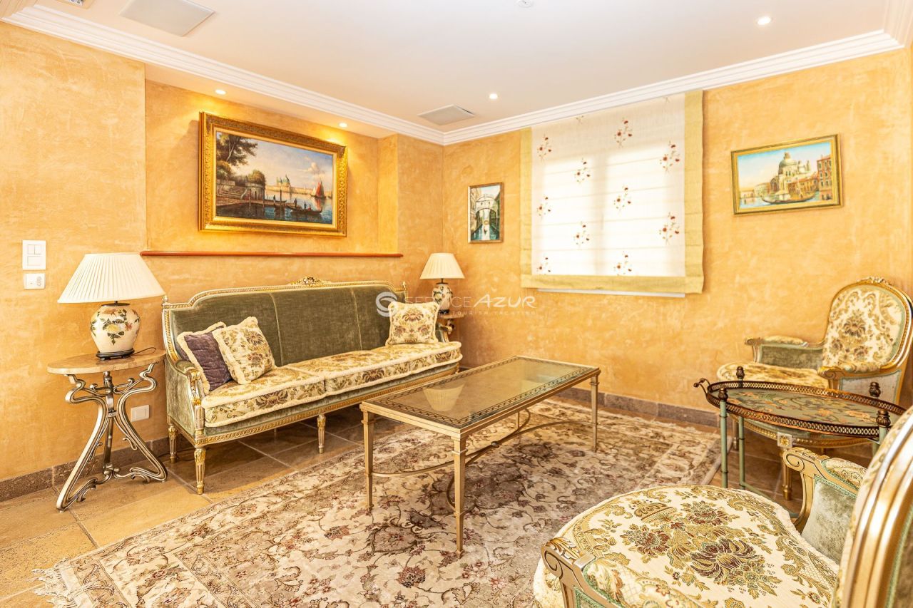 Villa à Antibes, France, 500 m² - image 11