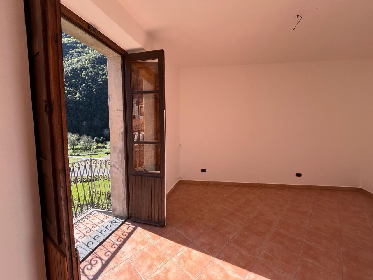 Piso en Orsomarso, Italia, 111 m² - imagen 13