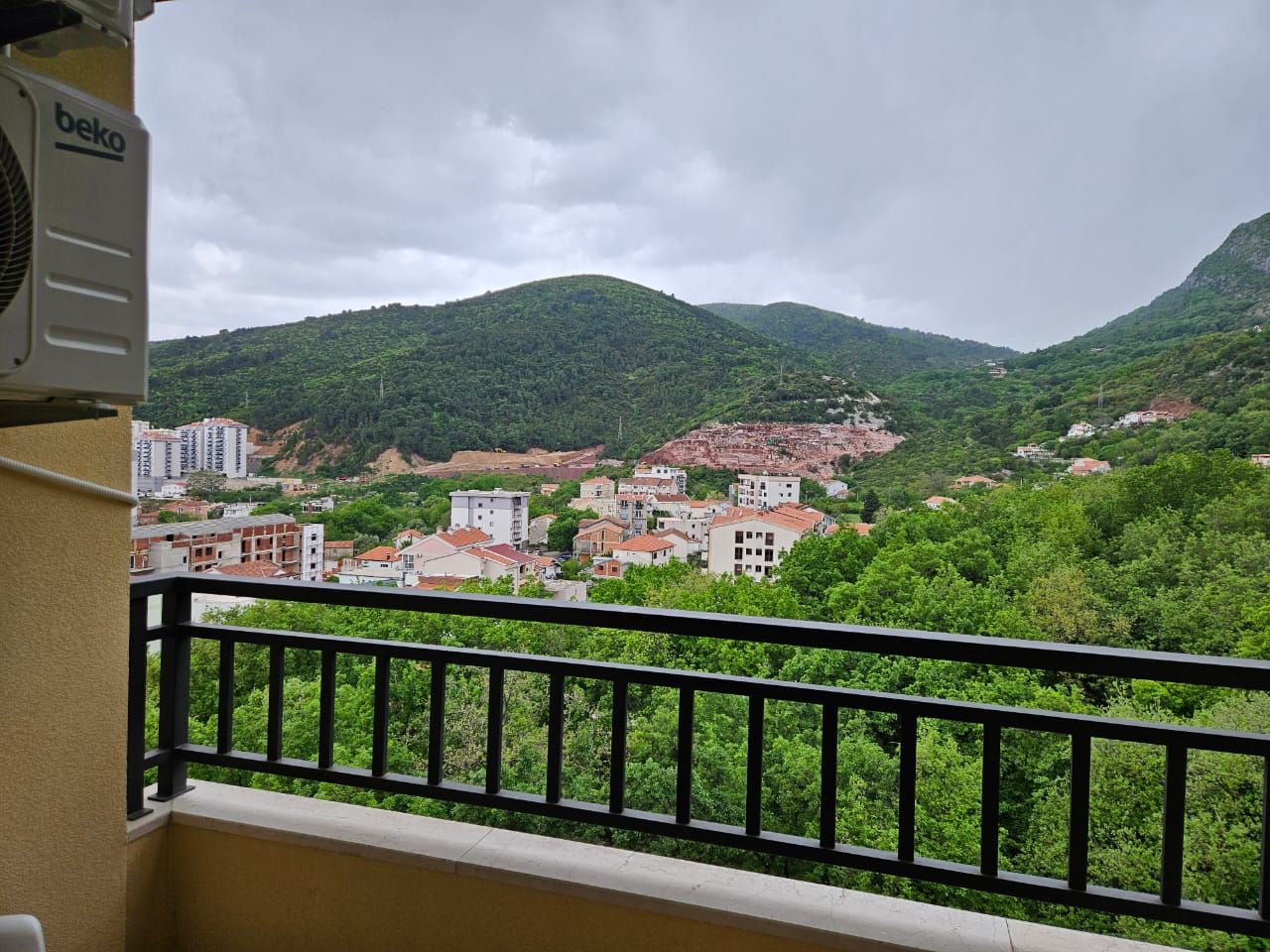 Piso en Budva, Montenegro, 38 m² - imagen 2