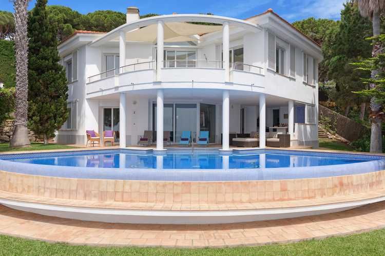 Villa à Lloret de Mar, Espagne, 300 m² - image 1