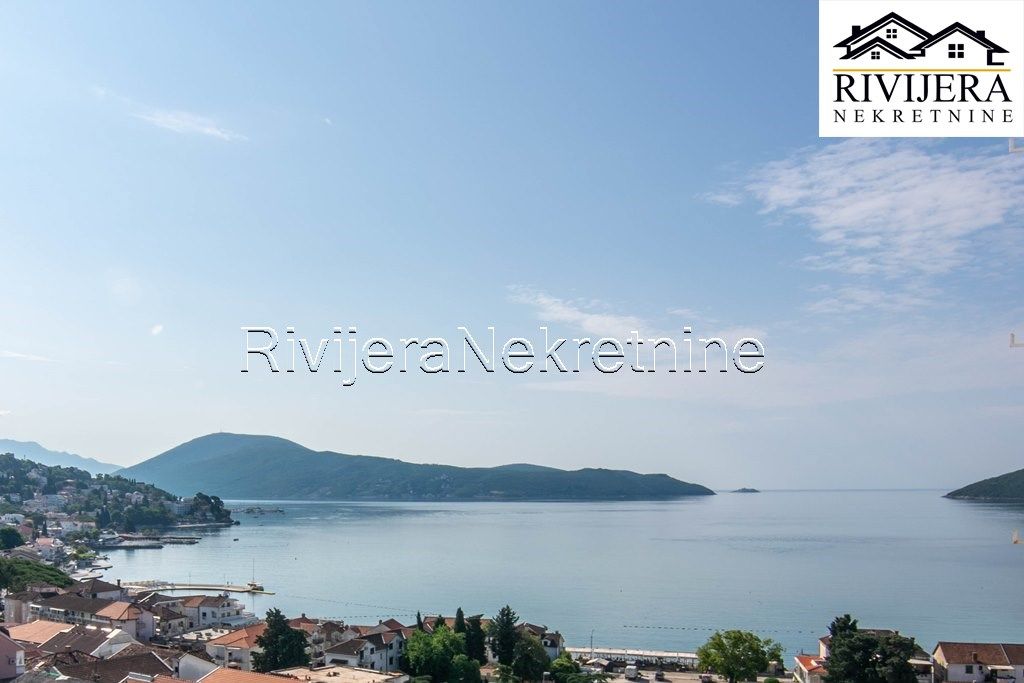 Flat in Herceg-Novi, Montenegro, 37 m² - picture 1