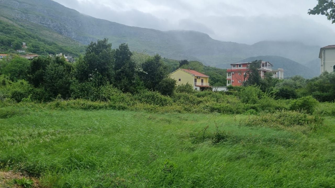 Terreno a Petrovac, Montenegro, 6.97 m2 - foto 2