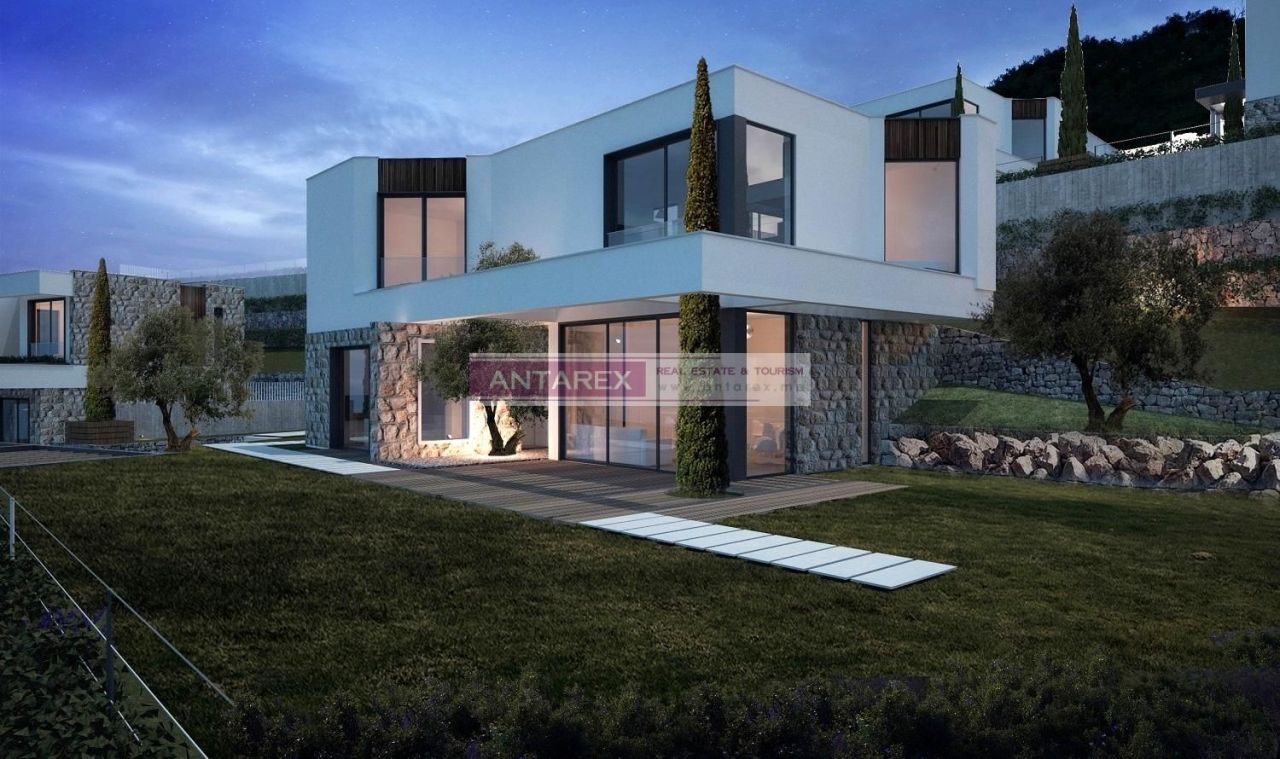 Villa in Herceg-Novi, Montenegro, 140 m² - Foto 1