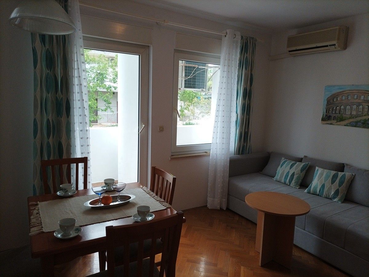 Flat in Pula, Croatia, 39.23 m² - picture 1