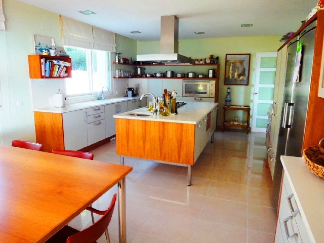 Haus in Costa Blanca, Spanien, 1 000 m² - Foto 2
