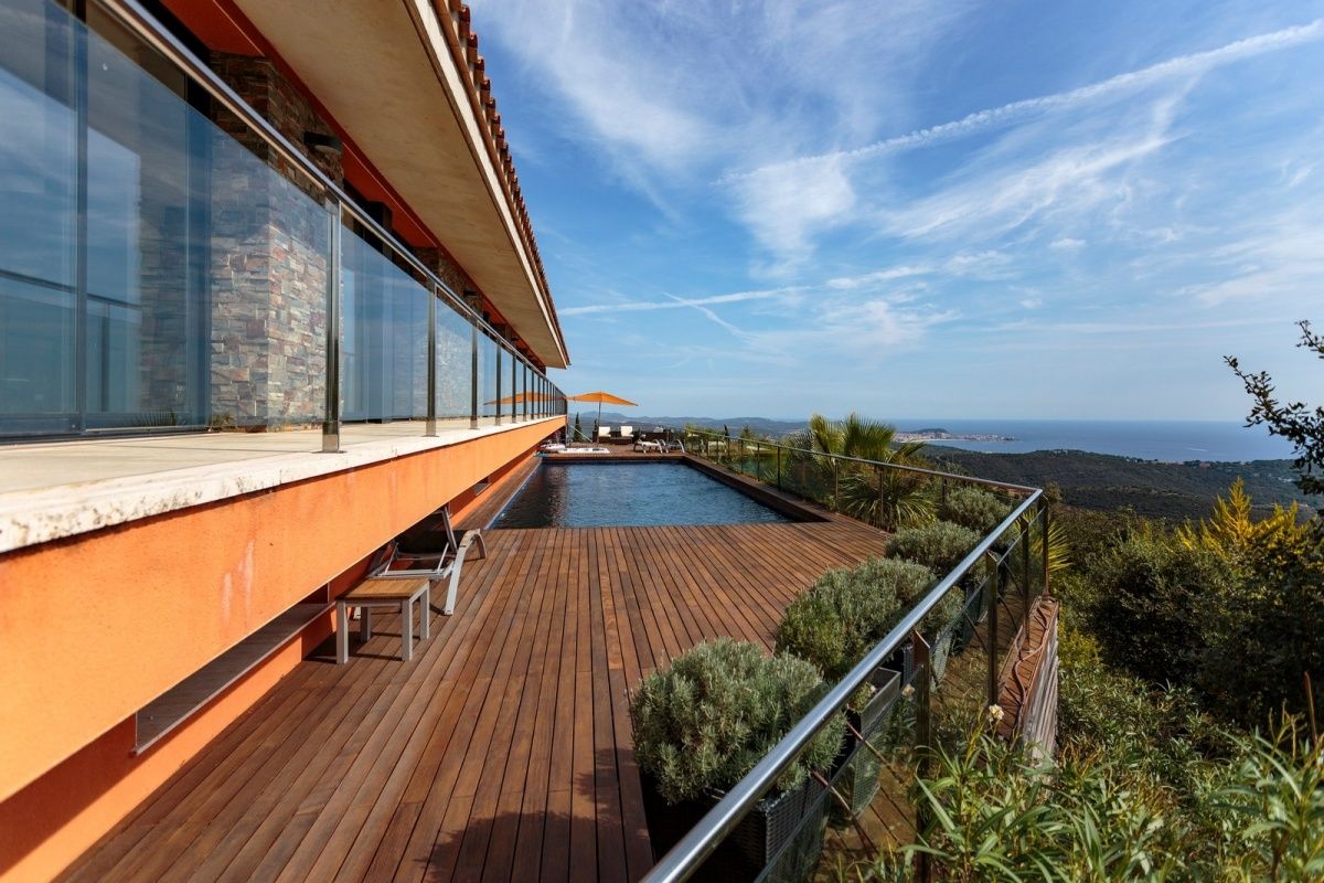 Casa en la Costa Brava, España, 644 m² - imagen 2