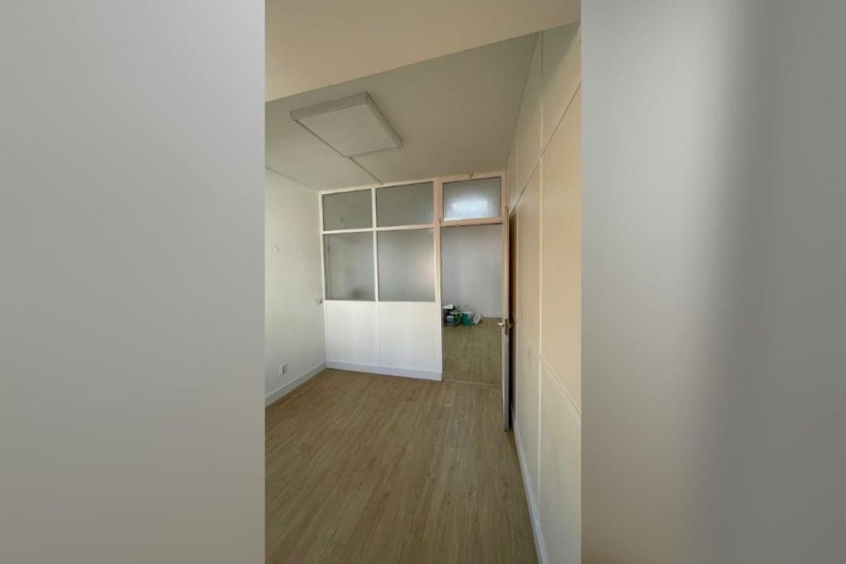 Office in Cascais, Portugal - picture 3