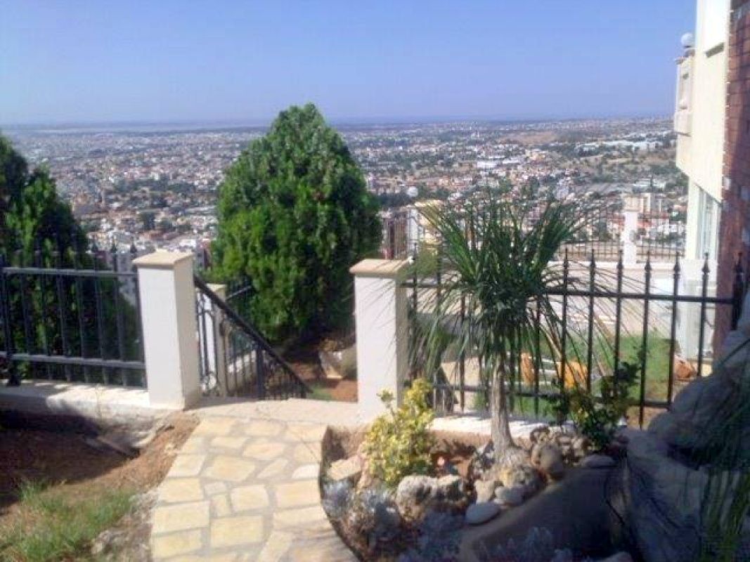 Casa a Limassol, Cipro, 600 m² - foto 3