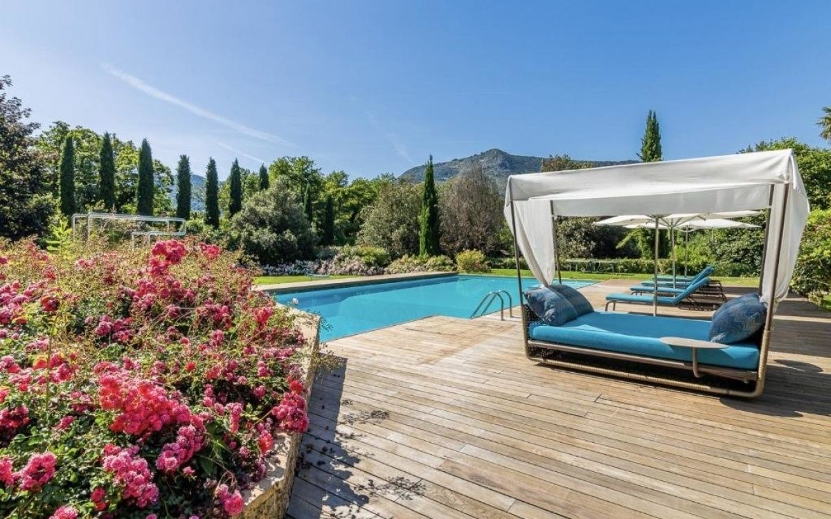 Manor in Lucca, Italy, 1 158 m² - picture 3