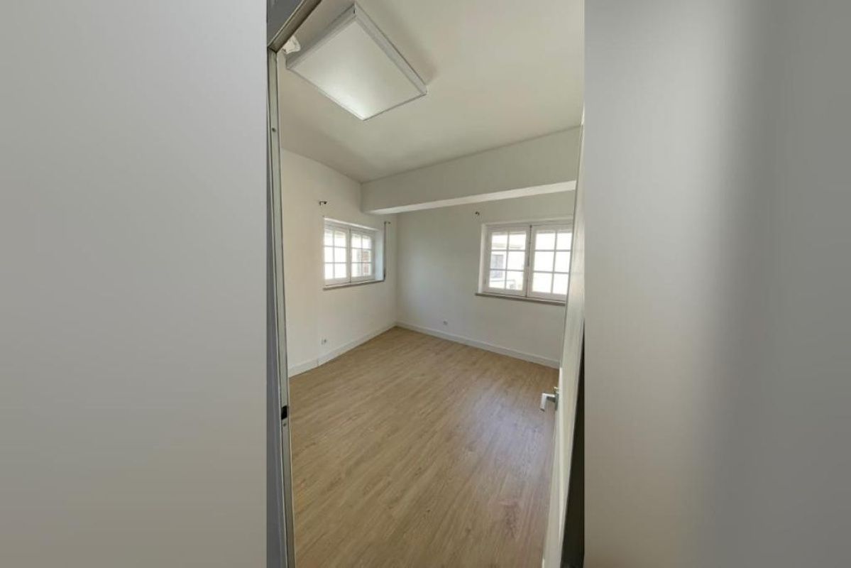 Office in Cascais, Portugal - picture 4