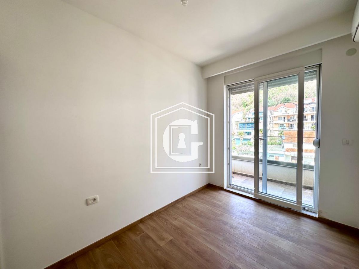 Apartment in Budva, Montenegro, 61 m² - picture 7