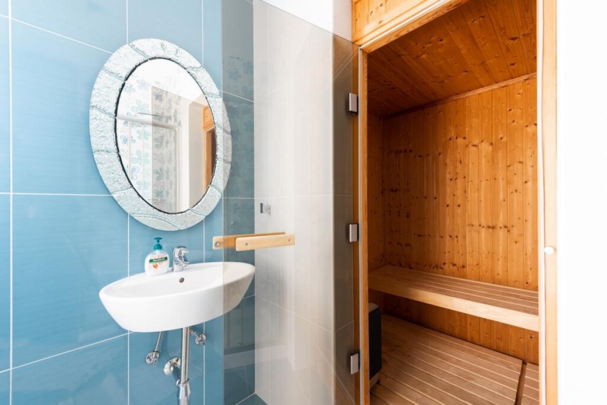 House in Limassol, Cyprus, 1 000 m² - picture 4