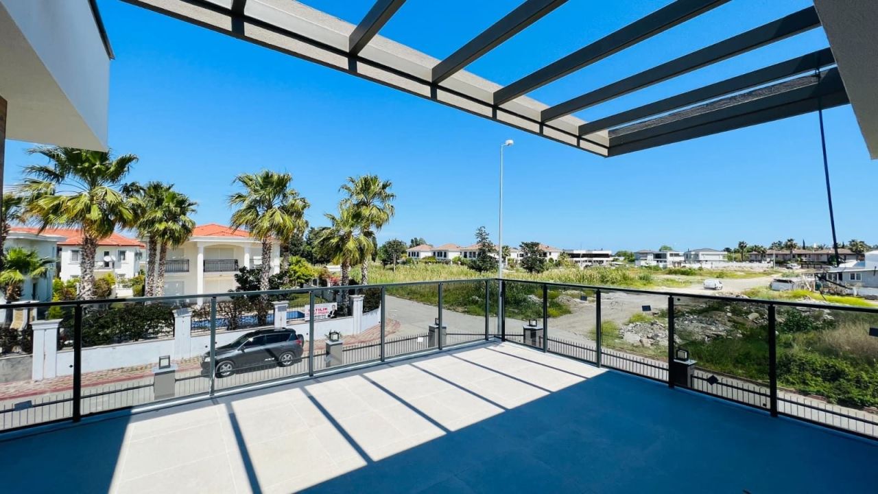 Flat in Kemer, Turkey - picture 11