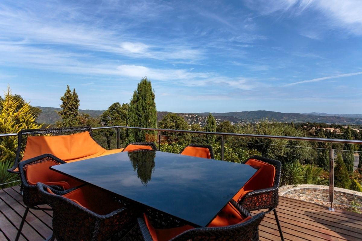 Casa en la Costa Brava, España, 644 m² - imagen 4