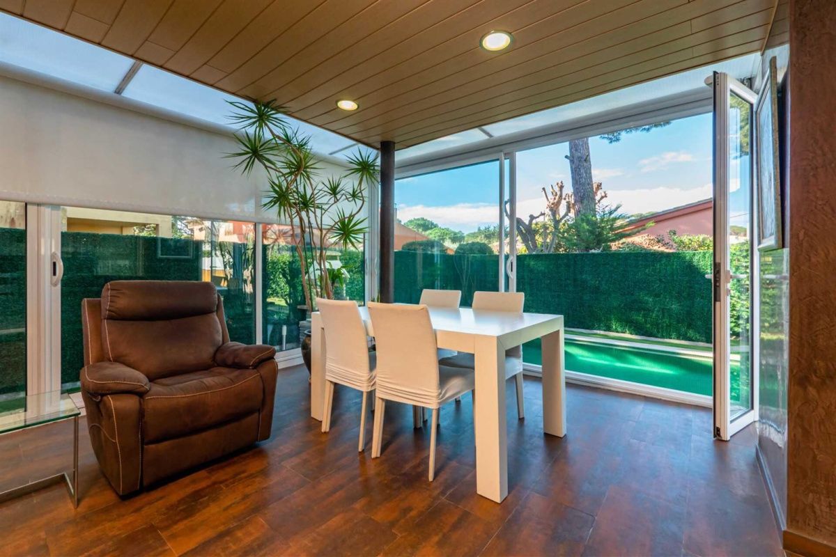 Casa en la Costa Brava, España, 264 m² - imagen 7