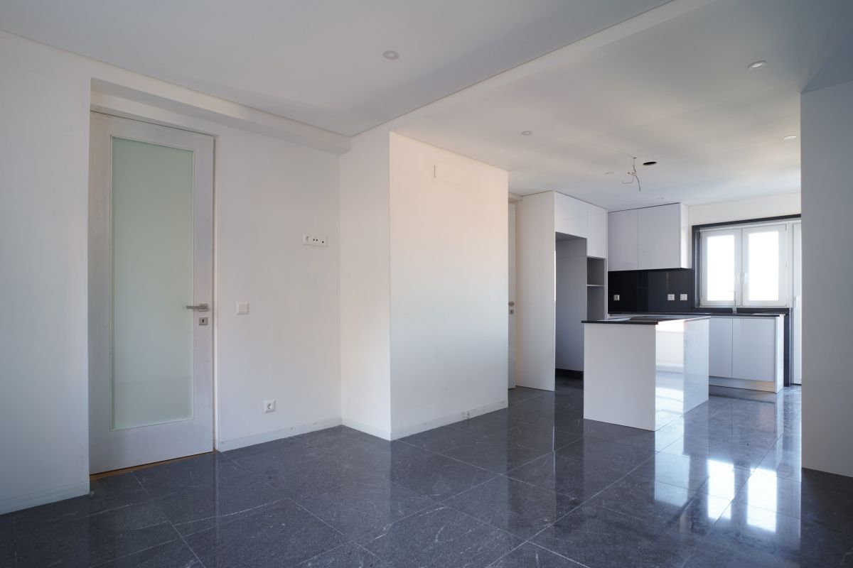 Maison à Vila Nova de Gaia, Portugal, 385 ares - image 7