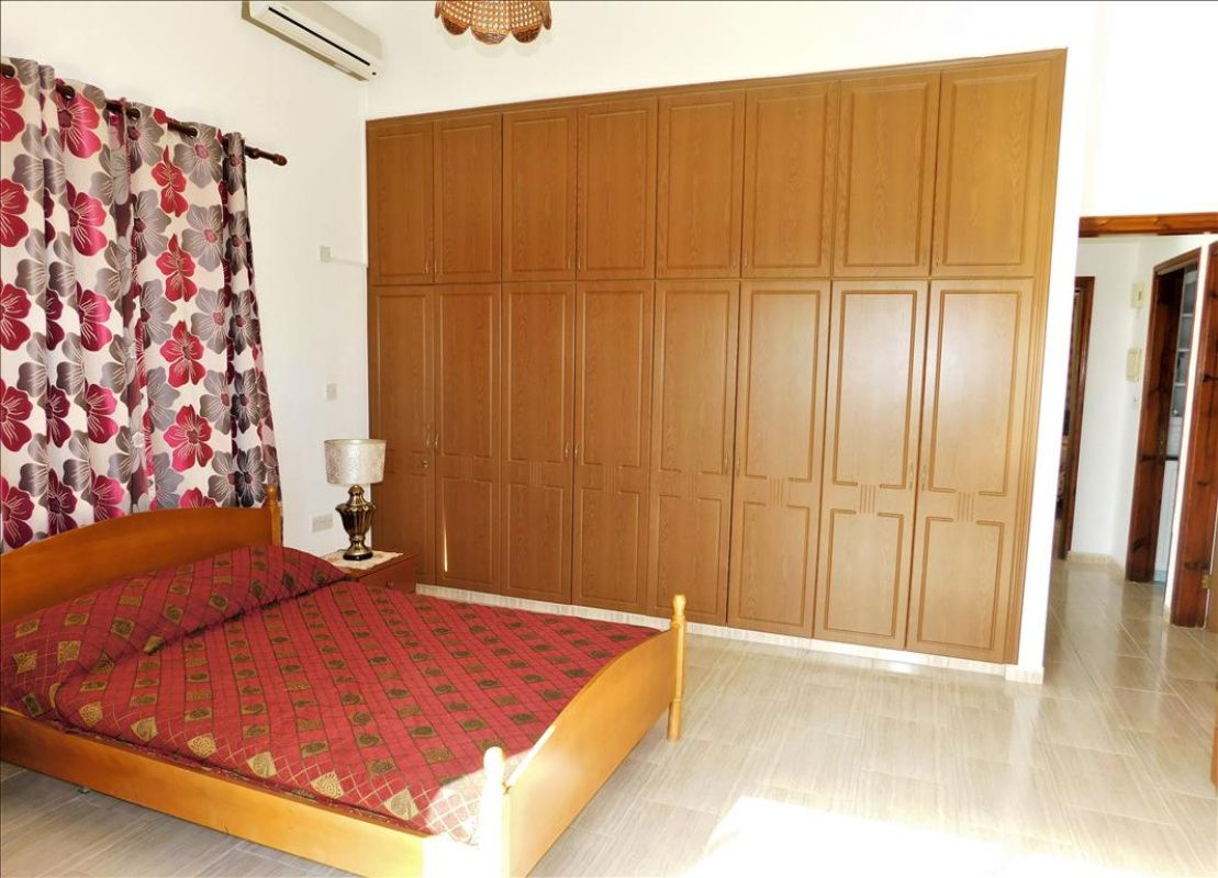 House in Paphos, Cyprus, 240 m² - picture 9