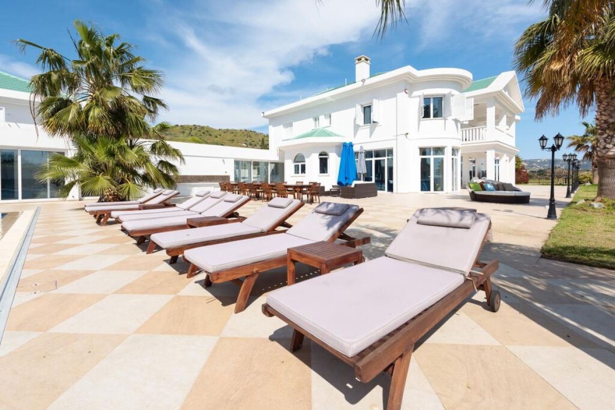 House in Limassol, Cyprus, 1 000 m² - picture 9